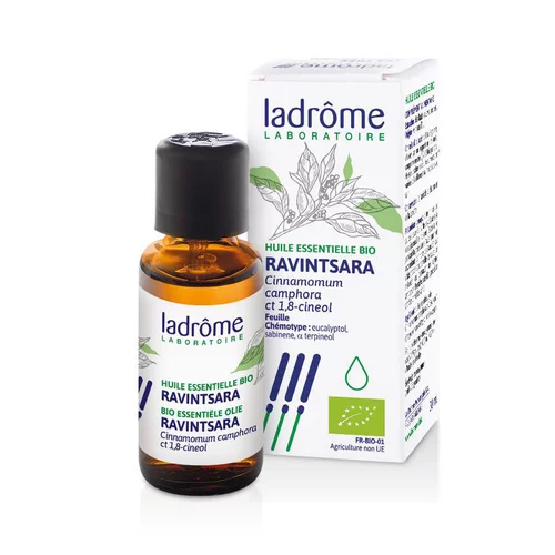 Pratique extérieur:Huile essentielle bio Ravintsara. Le flacon de 30 ml