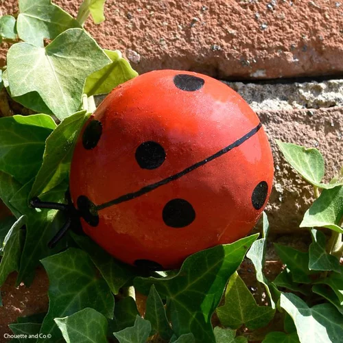 Pour enrichir votre univers jardin：Coccinelle métal moyen modèle