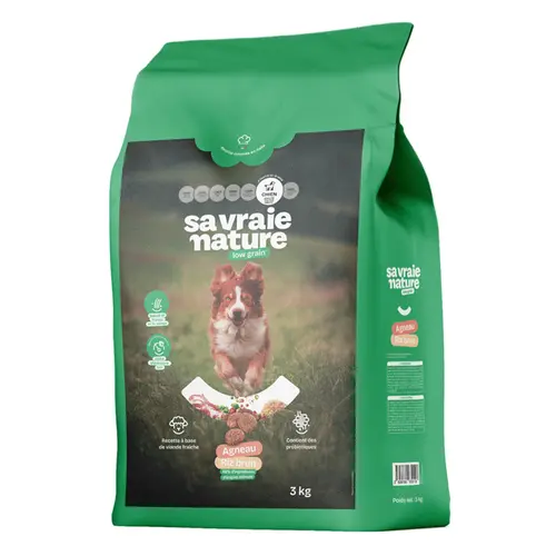 Une idée pratique pour l’extérieur：Croquettes chien adulte agneau et riz brun Sa Vraie Nature - 3 kg