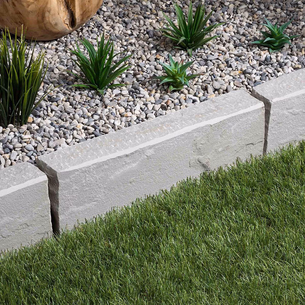 Bordure de jardin Grès Kandla Gris 50 × 20 × 8 cm (lot de 30 bordures soit 15 mètres) – RO'MA NATURE