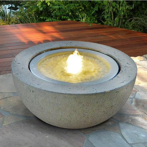 Une sélection pensée pour l’extérieur:Fontaine Villa Fontania en Demi-sphère avec LED