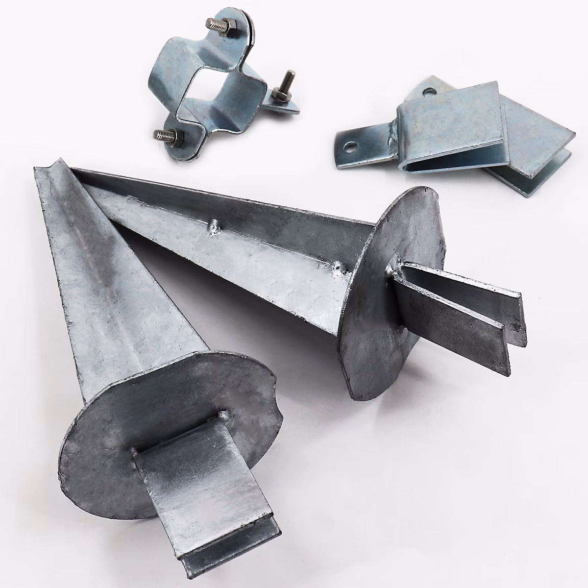 5 ensembles de barres de renfort de angle pour poteaux de clôture à profil en Z Aquagart – Réf. DLDEOQPAK2630703448