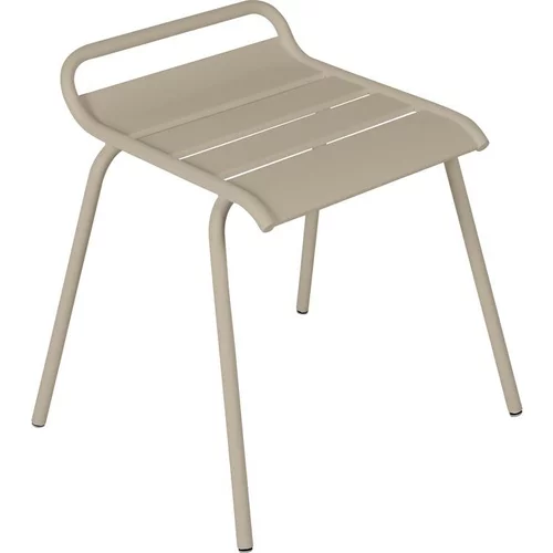 Une solution adaptée au jardin:Tabouret coloris jaune en acier Monceau Fermob