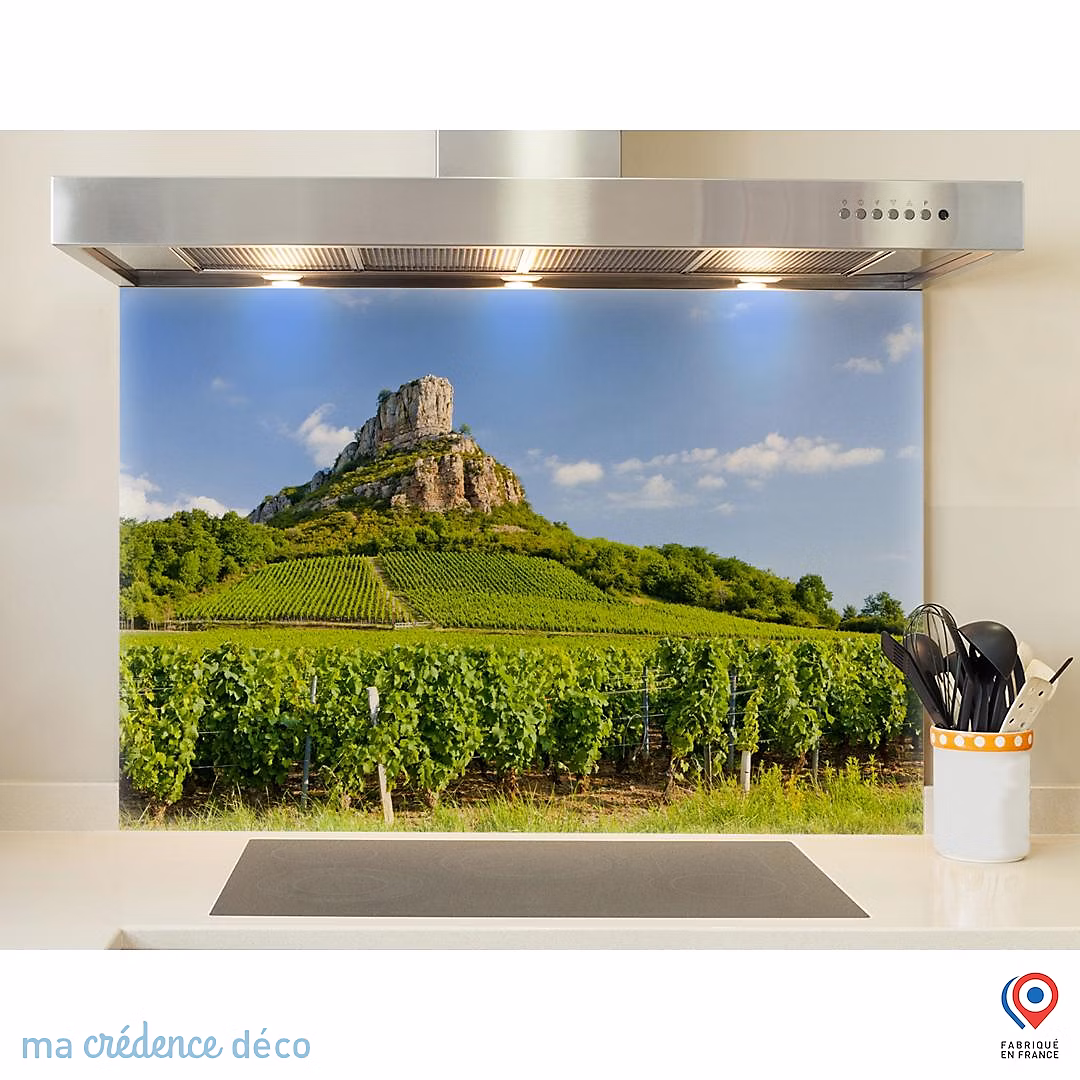 Crédence cuisine fond de hotte La Roche de Solutré – Alu composite, L 90 cm x H 70 cm, MaCrédenceDéco