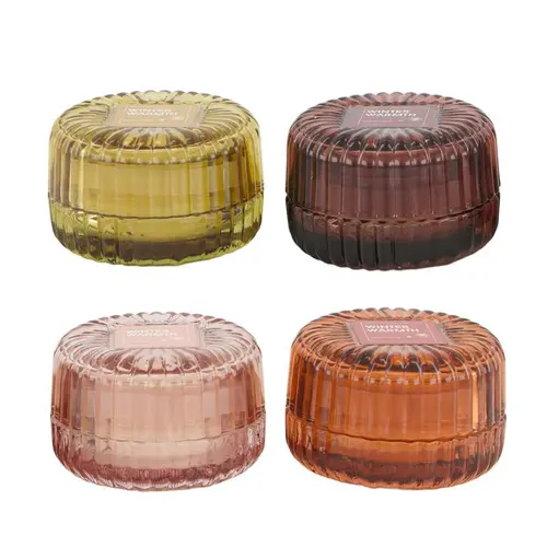 Pratique pour le jardin：Bougie parfumée à la vanille dans boîte en verre coloré - Ø 8,3 x H 5,5 cm