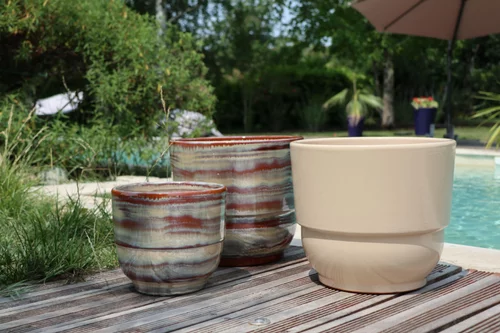 Pour le jardin:Vase en terre cuite émaillée crème Noisette Les Poteries d’Albi Rebord - Ø 30 x H 27 cm