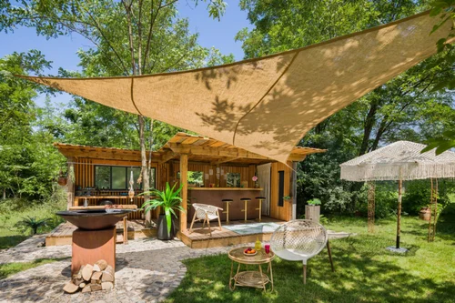 Pour vos envies d’extérieur:Voile triangulaire coloris beige en jute - 3 x 3 m
