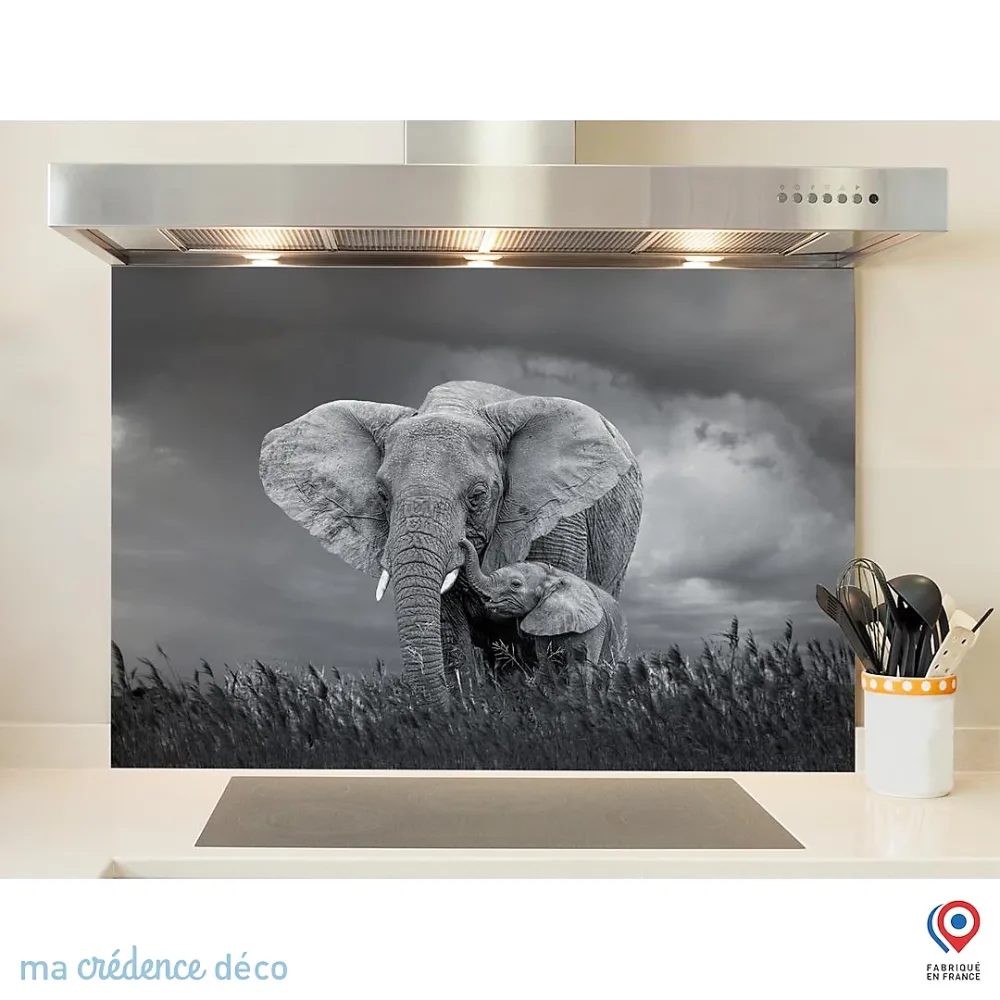 Crédence cuisine fond de hotte Eléphanteau avec sa maman – Verre trempé | L 70 cm x H 60 cm | MaCrédenceDéco