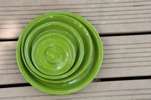 Jardin et équipement:Soucoupe en terre cuite émaillée coloris vert forêt Les Poteries d'Albi - Ø 14 x H 2 cm