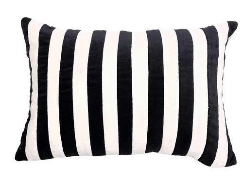 Un plus pour votre jardin:Coussin décoratif rectangulaire Marcel coloris blanc en coton - 35 x 50 cm