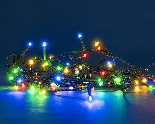 Nature au jardin:Guirlande lumineuse connectable x2 à 240 LED multicolores sur câble vert Flicker Light® - 20 m