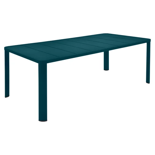 Parfait au jardin:Table Oléron coloris bleu en acier Fermob - 205 x 100 cm