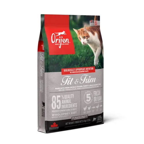 Pour profiter pleinement du jardin:Croquette pour chat adulte au poulet Fit & Trim Orijen® - 5,4 kg