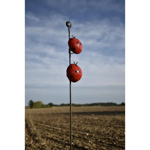 Le petit plus du jardin:Coccinelles en métal recyclé peint rouge Chouette & Co - Les deux pièces