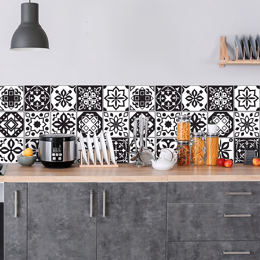 Crédence adhésive carreaux de ciment noir et blanc 50 × 100cm